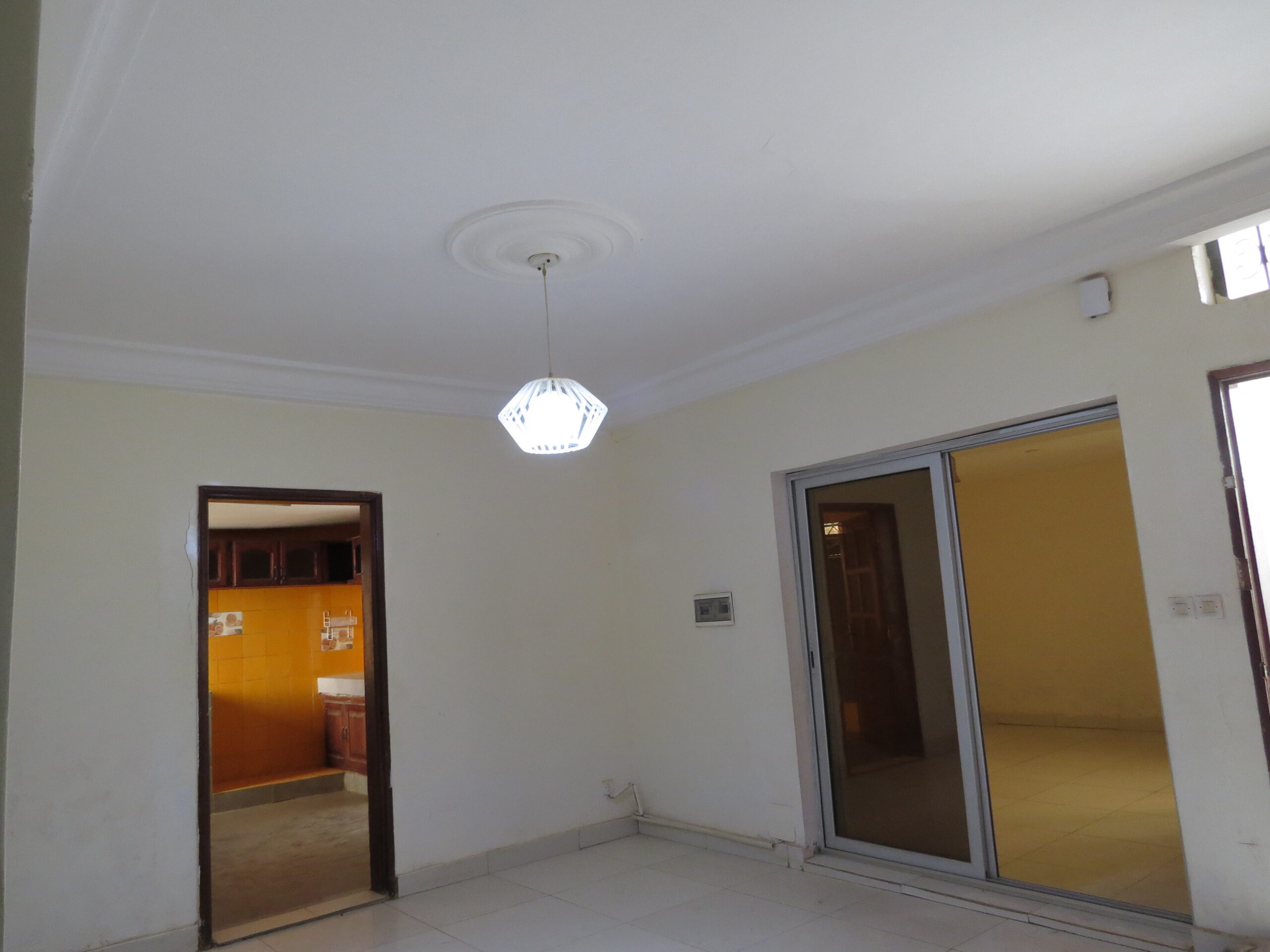 Duplex à louer à Mamelles, cité des Magistrats (25)