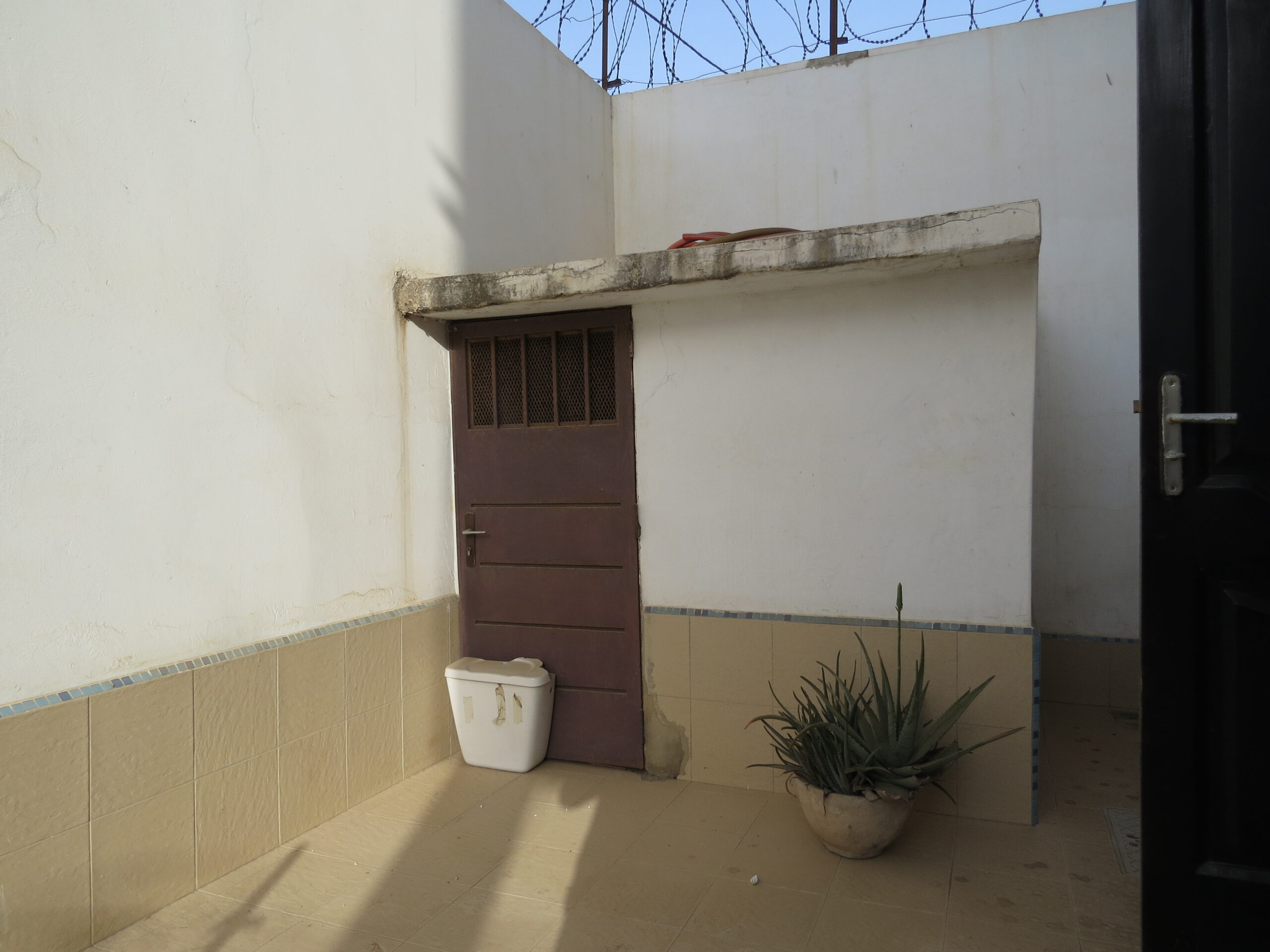 Villa R+2 à louer à Ancien Aéroport LSS, Yoff (26)